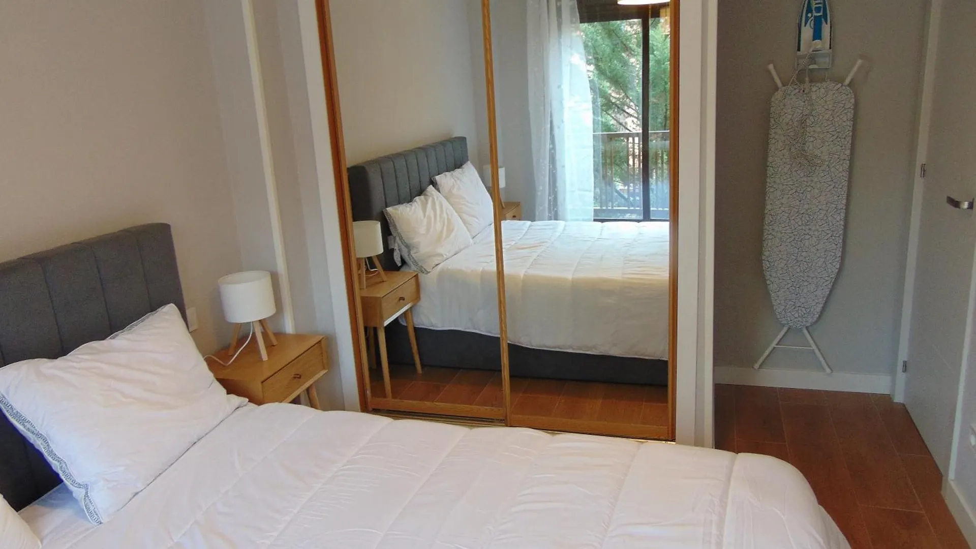 Apartment Airport Madrid Plenilunio Suites Beige Spain