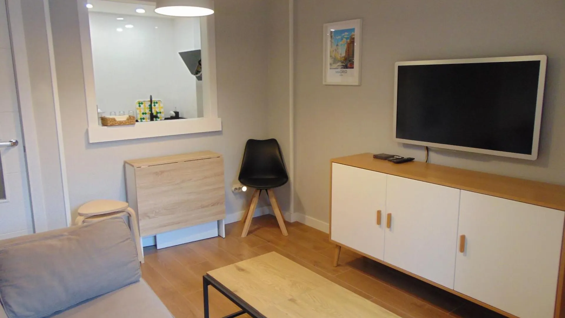 Airport Madrid Plenilunio Suites Beige 0*,  Spain