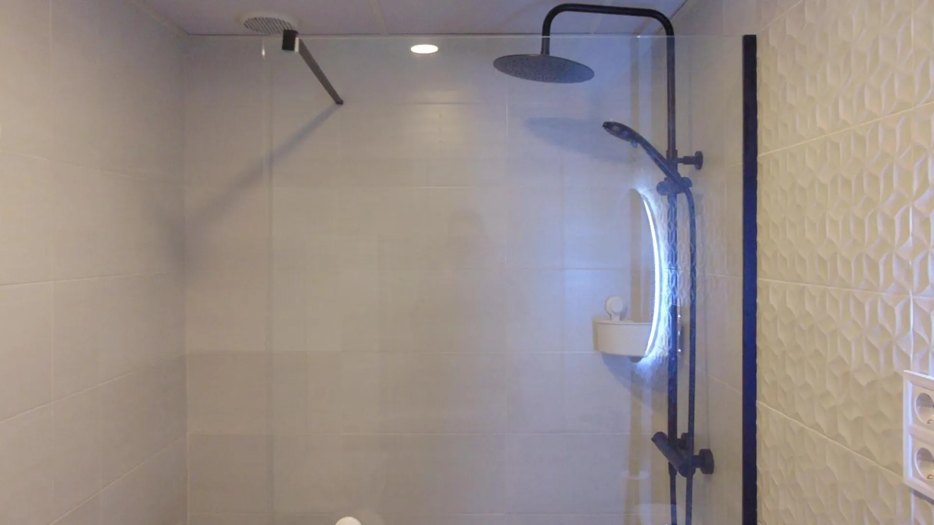 Apartment Airport Madrid Plenilunio Suites Beige